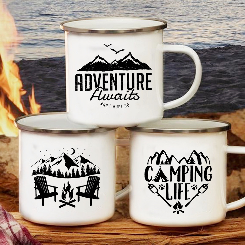 Outdoor Adventure Friends - L'aventure attend les tasses de Camping