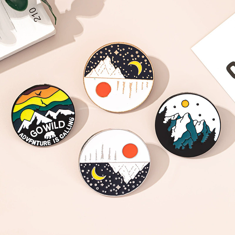 Broches en émail pour aventure - Outdoor Adventure Friends avis et prix