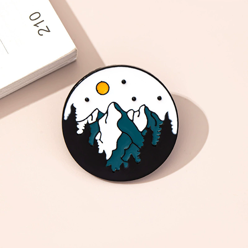 Broches en émail pour aventure - Outdoor Adventure Friends avis et prix