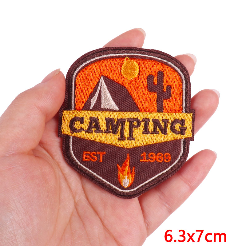 Patch brodé d'aventure de Camp - Outdoor Adventure With No Backpack avis et prix