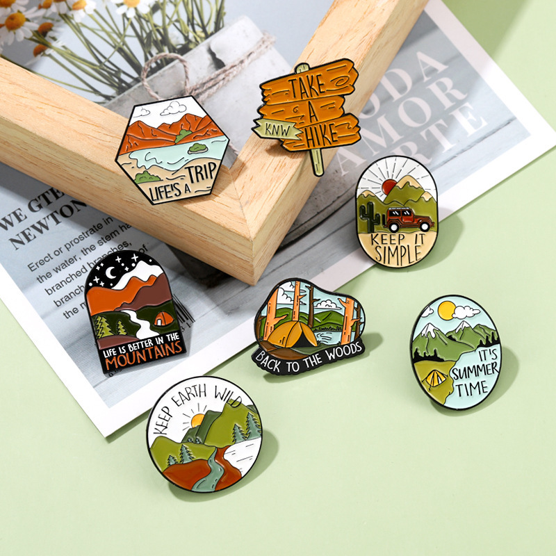 Broches émaillées pour aventur - Outdoor Adventure Friends avis et prix