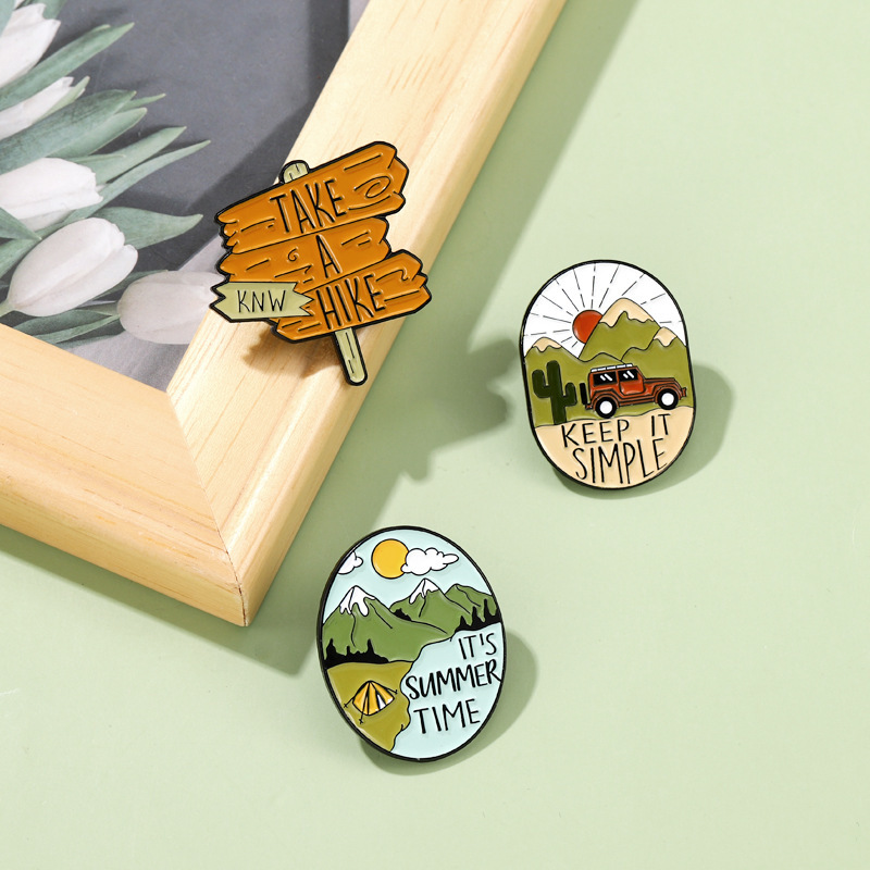 Broches émaillées pour aventur - Outdoor Adventure Friends avis et prix